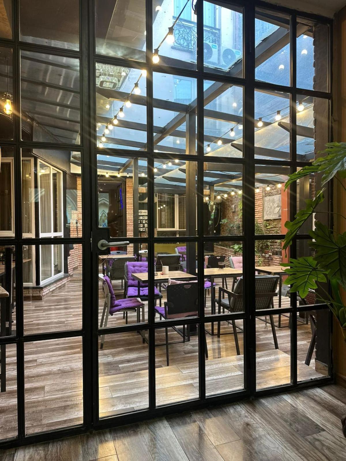Diuma Hotel Tbilisi Exterior foto